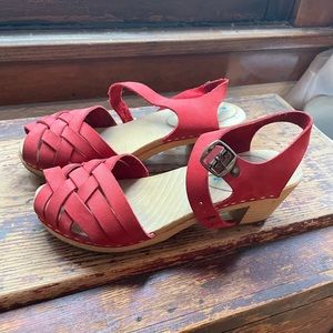 Moheda clogs